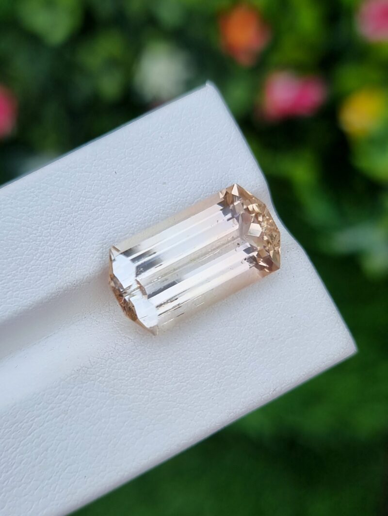 13.60 ct Bicolor Imperial Topaz Gem - Natural Beauty from Katlang for Exquisite Designs