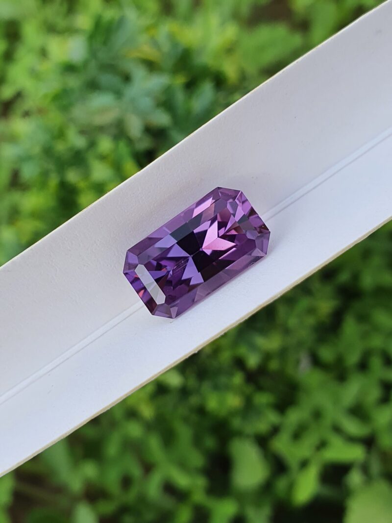 purple amethyst stone loupe clean natural loose