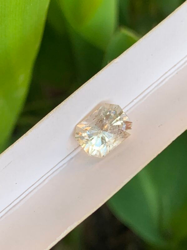 Alternative view of Imperial Topaz Orange Yellowish From Katlang | 2.59 ct |