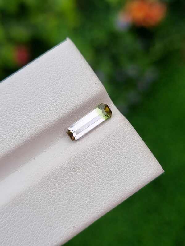 Tourmaline stone bicolor eye clean from afghanistan