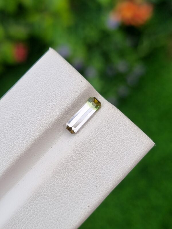 Tourmaline stone bicolor eye clean from afghanistan