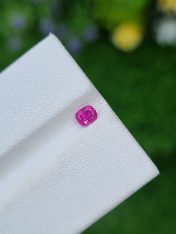 Pink sapphire stone from afghanistan