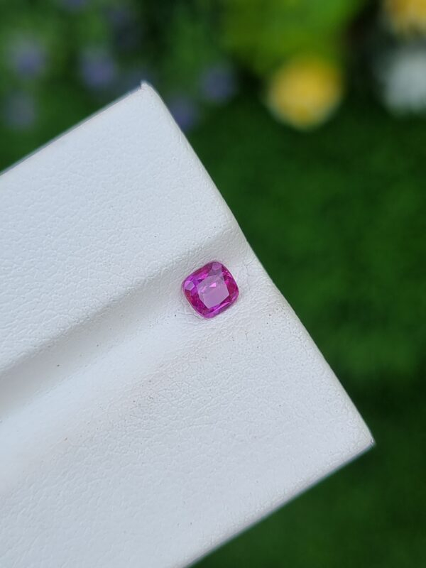 Pink sapphire stone from afghanistan