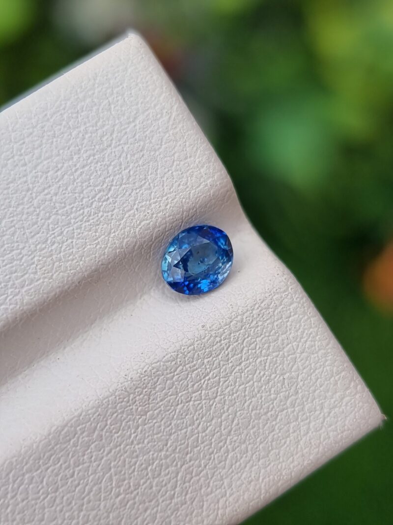 0.76 ct Natural Cornflower Blue Sapphire Gemstone Certified by Galaxy Gemological Institute | Oval Shape