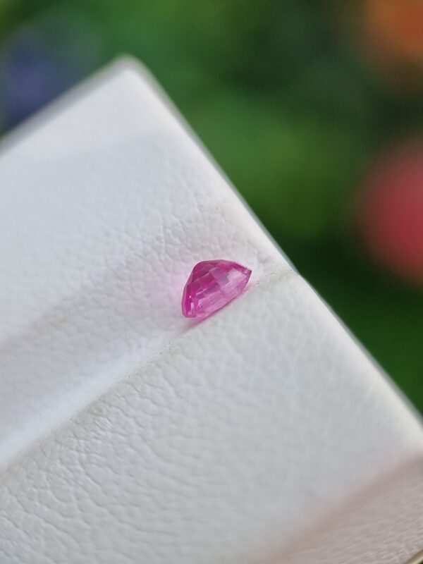 Exquisite Natural Pink Sapphire Gemstone - 0.44 ct - Oval Cut - Certified by Galaxy Gemological Institute