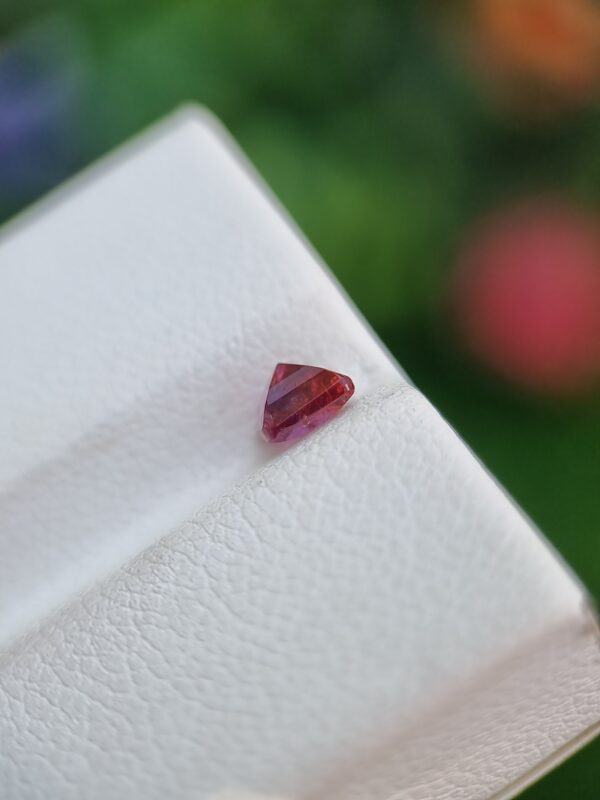 0.65 ct Natural Reddish Pink Sapphire - Cushion & Mixed Cut Gemstone