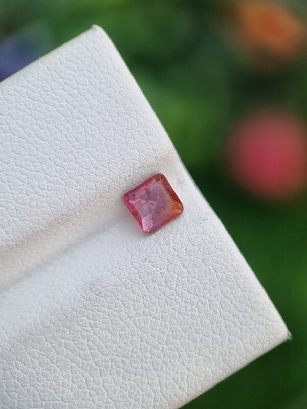 0.65 ct Natural Reddish Pink Sapphire - Cushion & Mixed Cut Gemstone