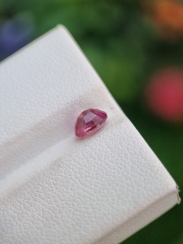 1.01 ct Deep Pink Natural Sapphire Gemstone | Oval Shape | Certified