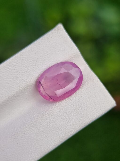 Natural Purplish Pink Sapphire 3.85 ct Oval Cut – Untreated & Certified