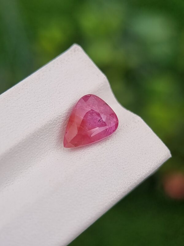 Natural Padparadscha Sapphire 3.80 ct Pear Cut – Orangish Pink, Untreated, Certified