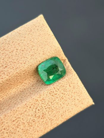 Natural 1.33 ct Green Emerald Cushion Cut from Swat Pakistan – Transparent