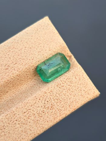 Natural 1.54 ct Green Emerald Emerald Cut from Swat Pakistan – Transparent
