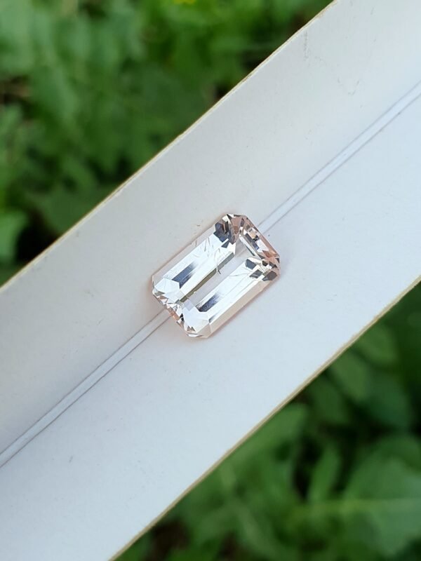 Imperial Topaz Pinkish Orange From Katlang | 3.27 ct |