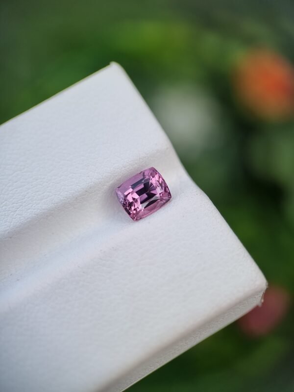 Pink spinel stone loupe clean from badakhshan afghanistan