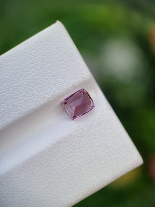 Pink spinel stone loupe clean from badakhshan afghanistan