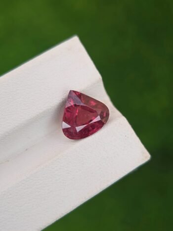 Natural 3.72 ct slightly reddish pink spinel pear cut gemstone from Afghanistan, untreated with visible inclusions